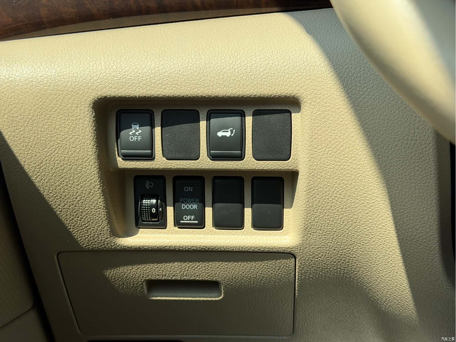 Nissan SL, 2018 27