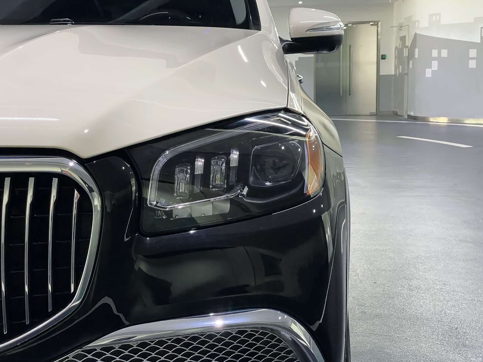 Maybach GLS, 2022 6