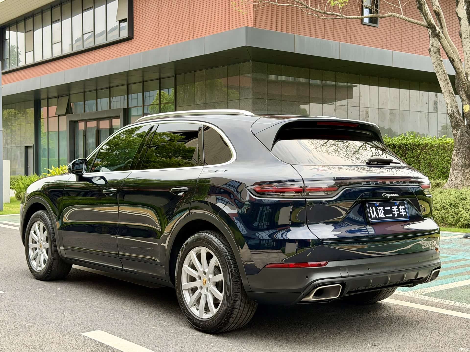 Porsche Cayenne, 2018 все фото