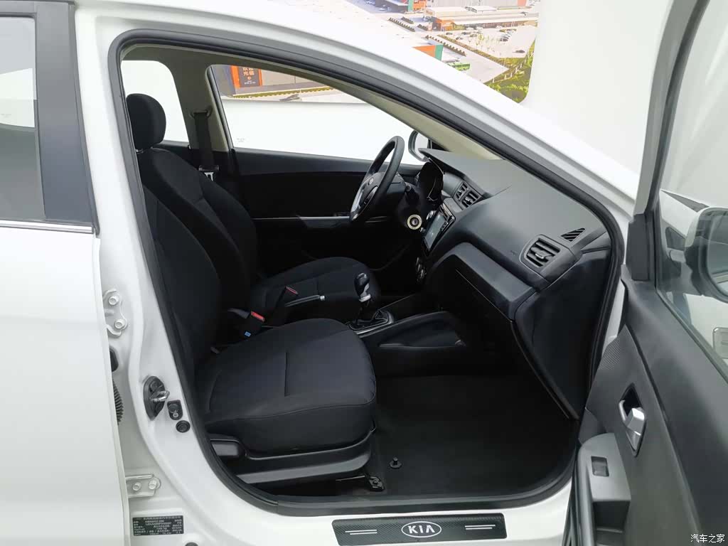 Kia K2, 2015 23