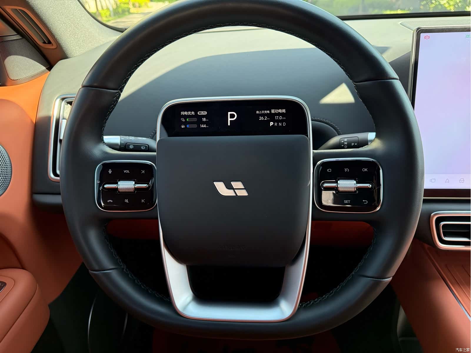Li Auto L6, 2025 11