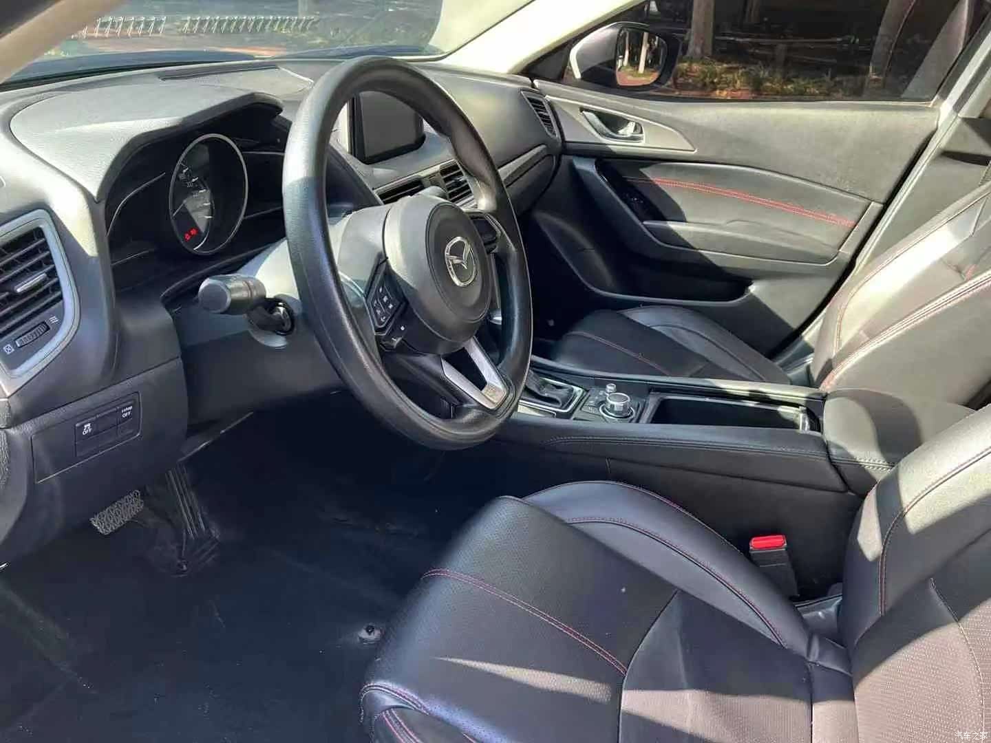 Mazda Mazda3, 2017 4