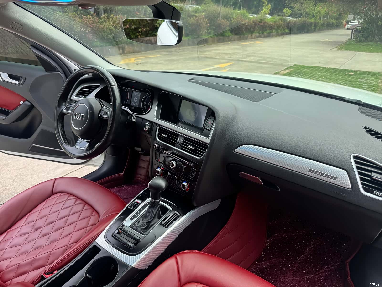 Audi A4L, 2015 11
