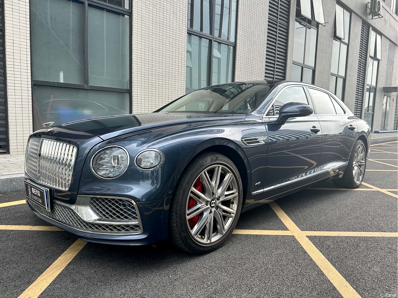 Bentley Flying Spur, 2021 2