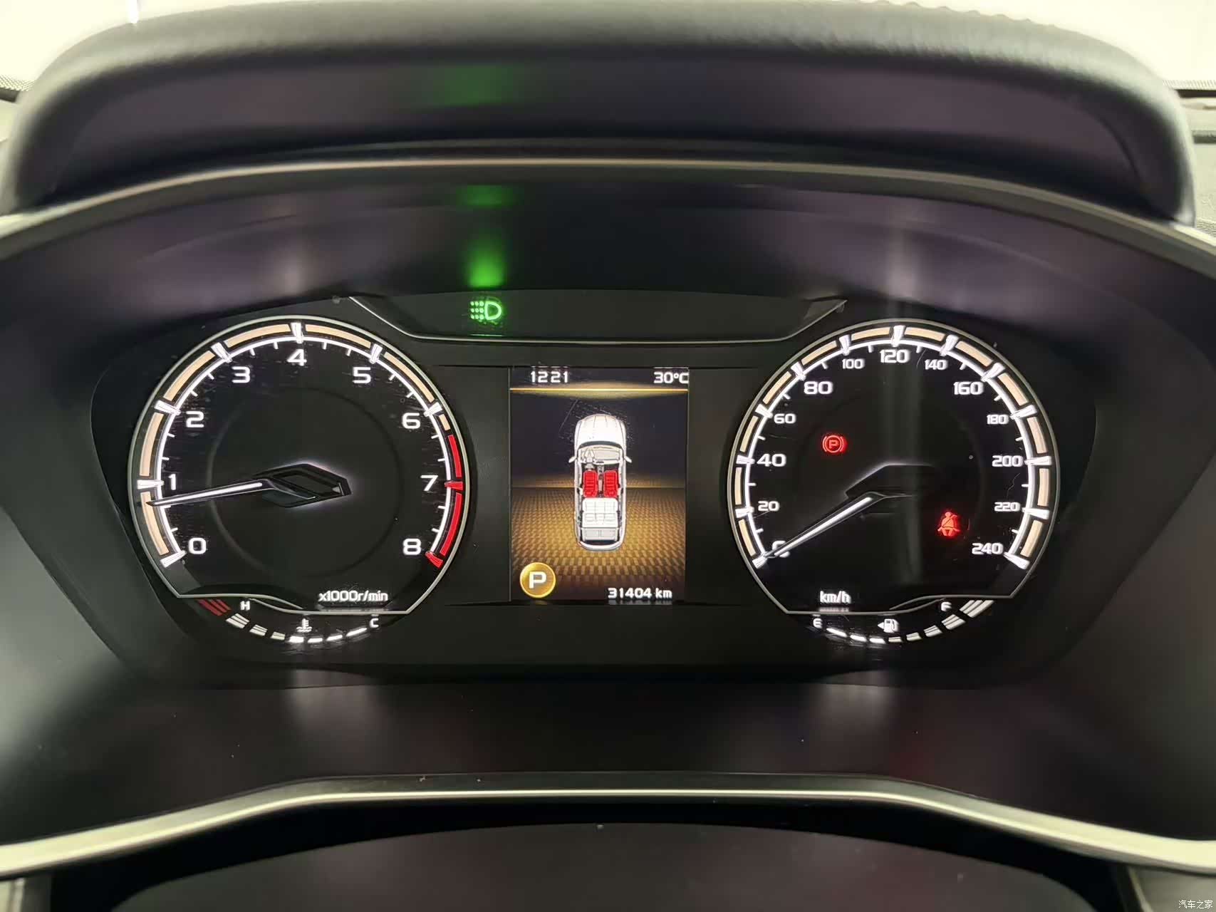 Geely Coolray, 2022 18