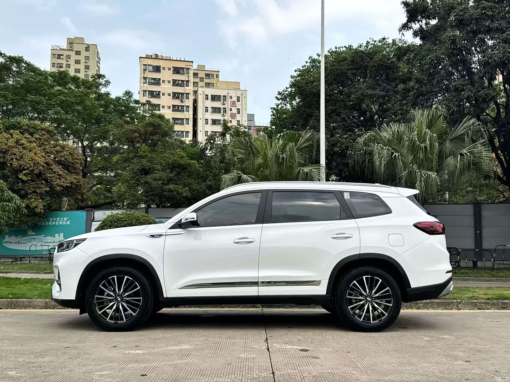 Chery Tiggo 8 Plus, 2021 все фото