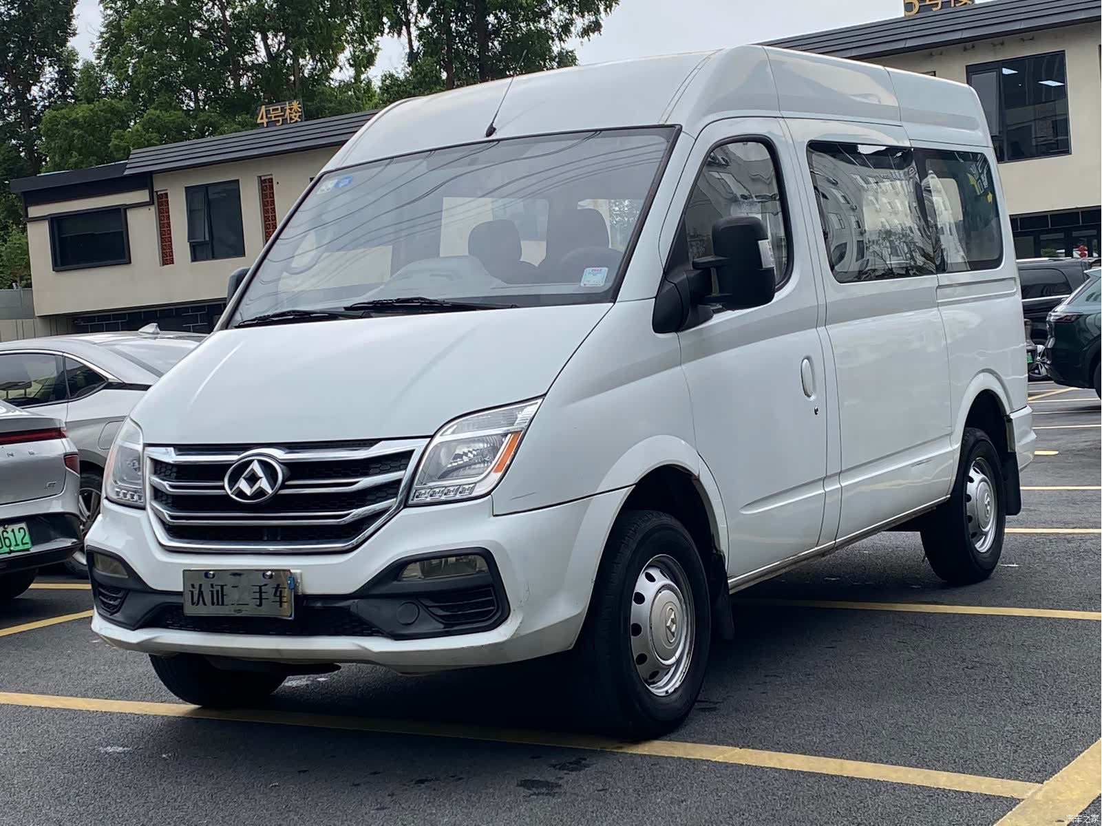 Maxus V80, 2018 1