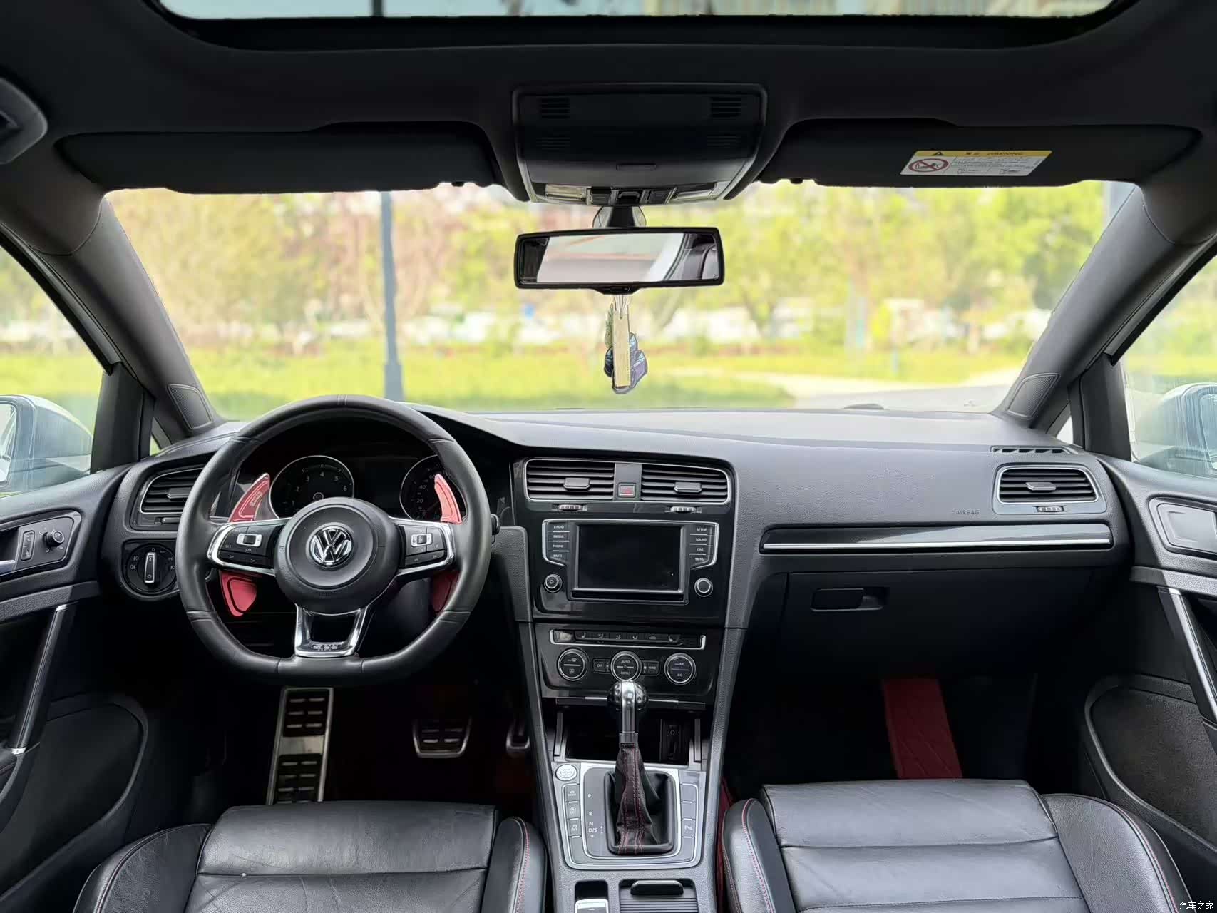 Volkswagen Golf, 2015 14