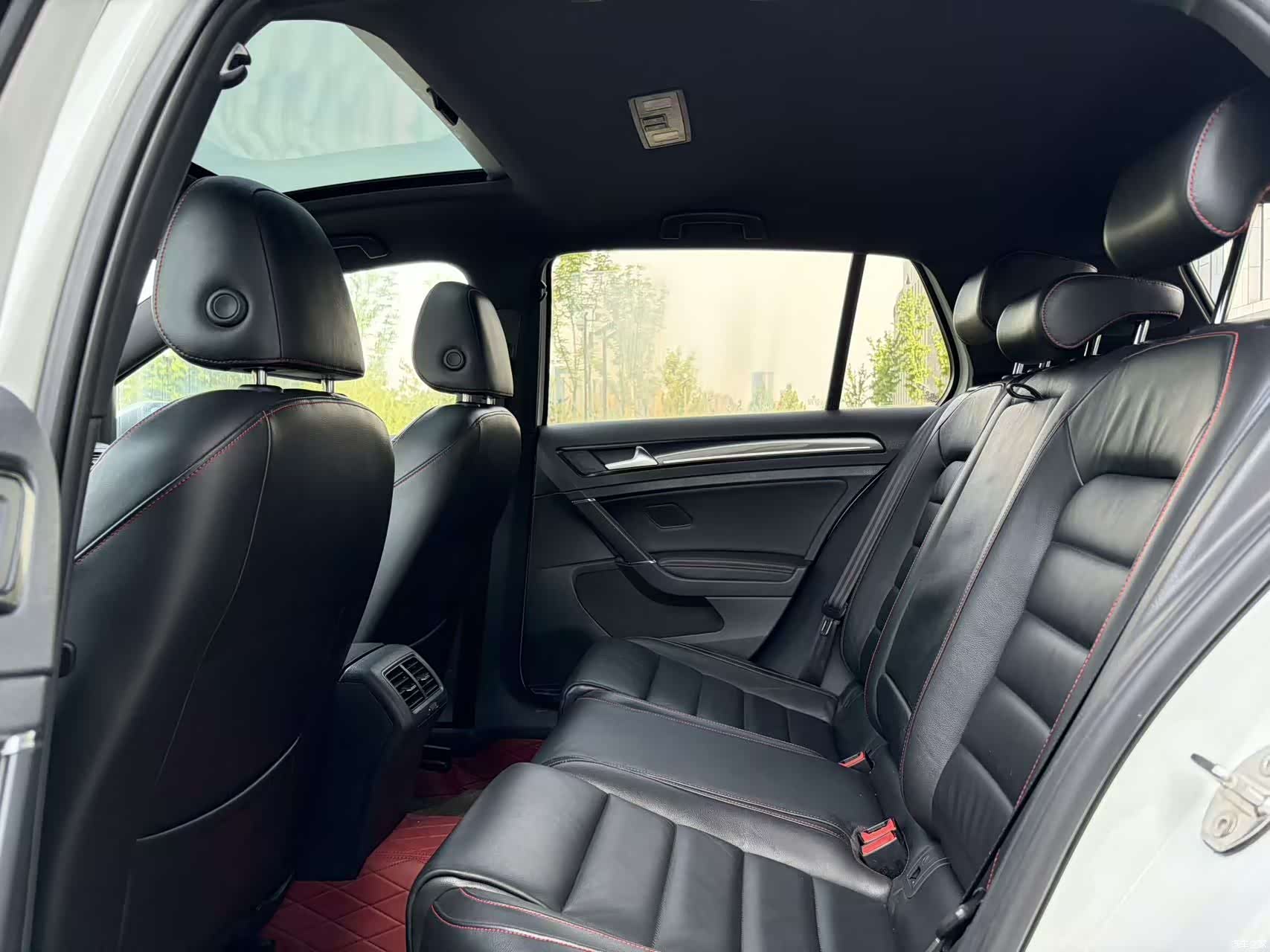 Volkswagen Golf, 2015 22