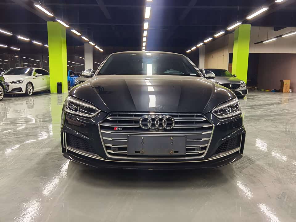 Audi S5