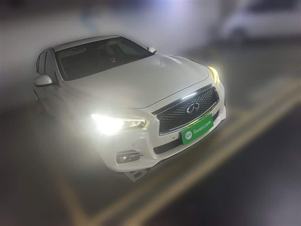 Infiniti Q50L