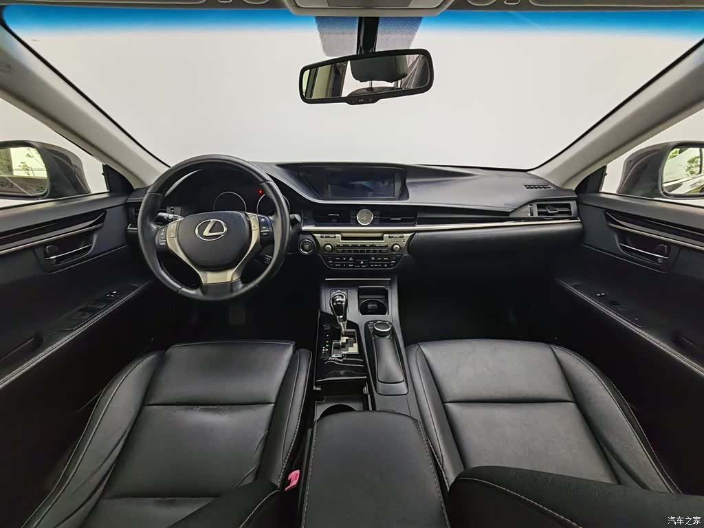 Lexus ES, 2014 все фото