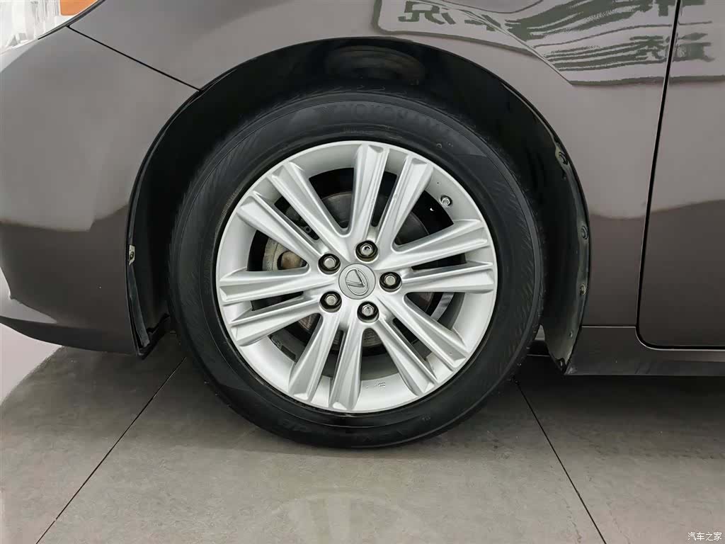 Lexus ES, 2014 17