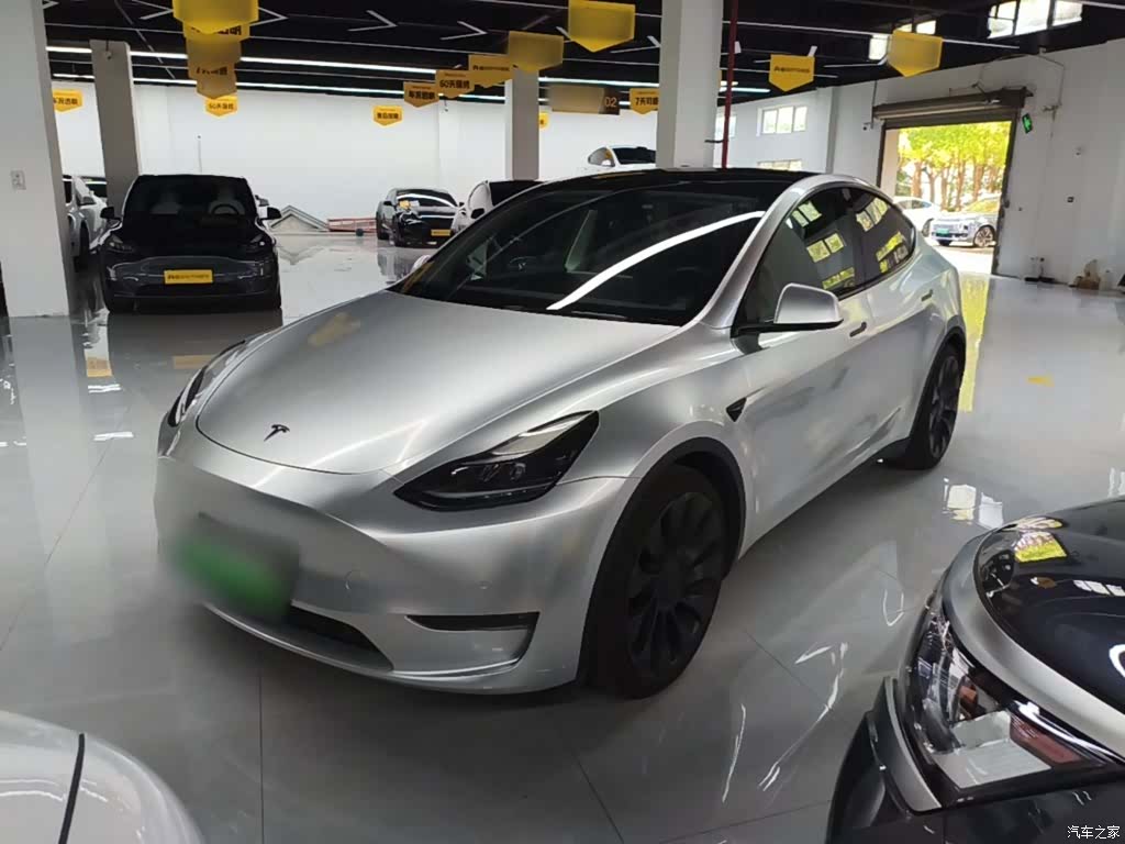 Tesla Model Y, 2021 1