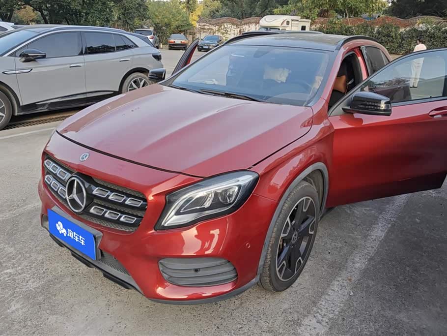 Mercedes-Benz GLA