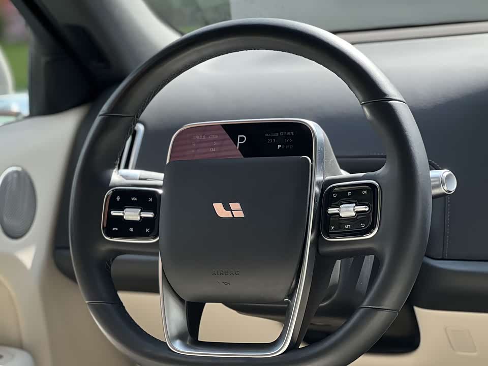 Li Auto Ideal L6