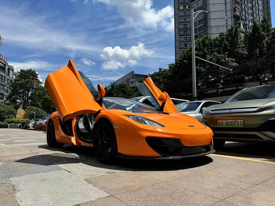 McLaren 12C