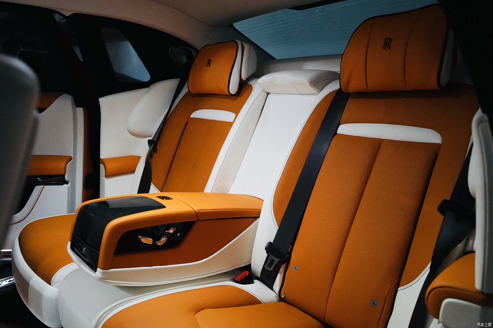 Rolls-Royce Ghost, 2023 11