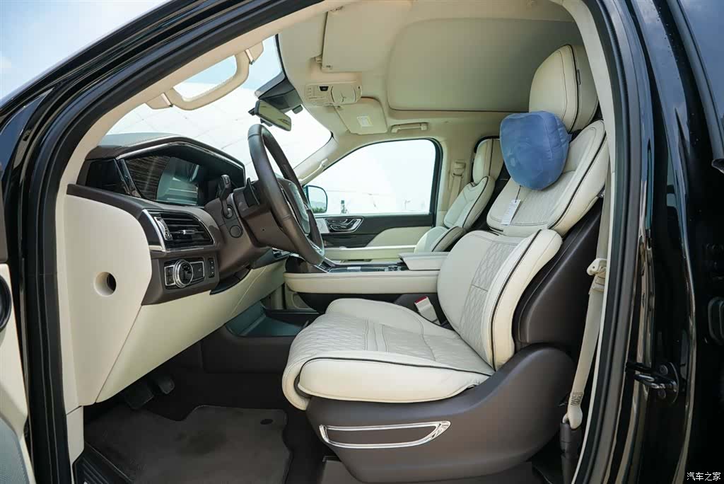 Lincoln Navigator, 2018 6