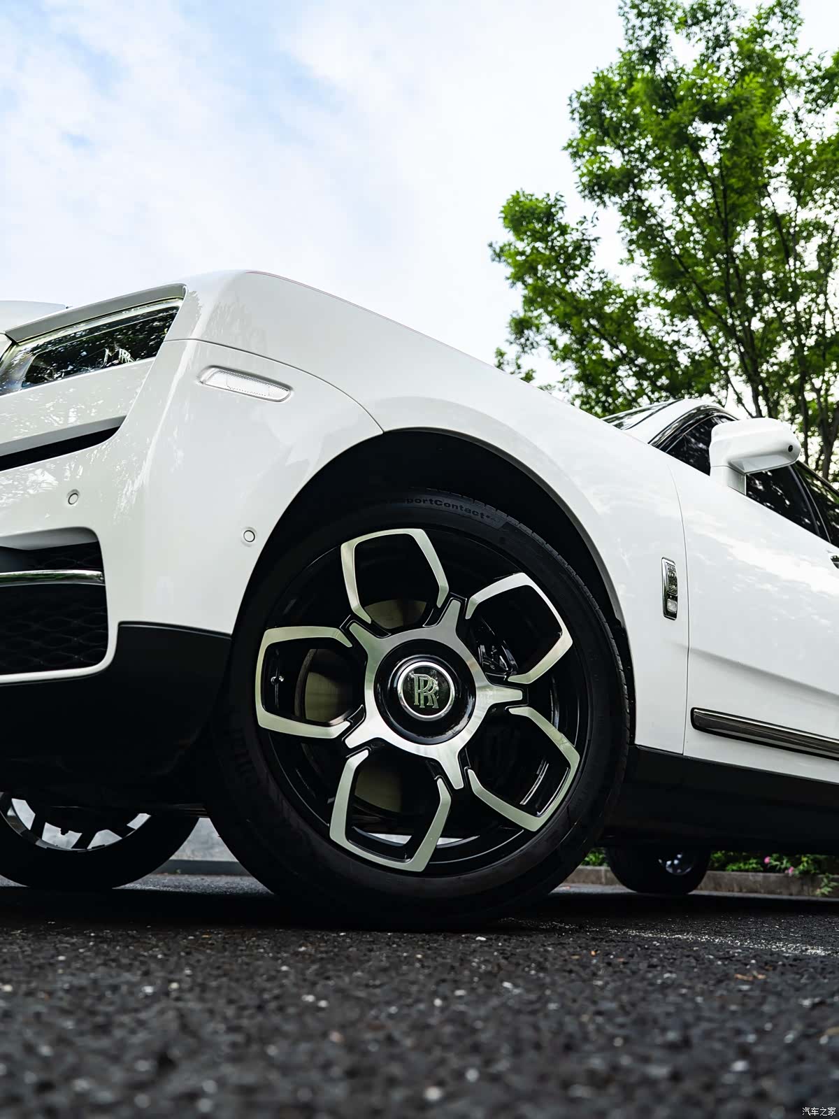Rolls-Royce Cullinan, 2025 4