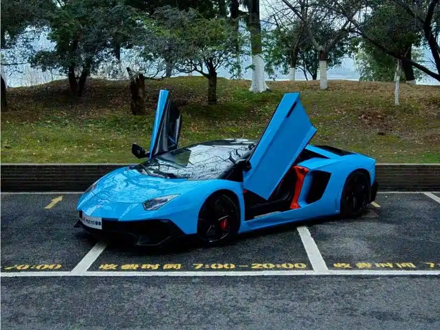 Lamborghini Aventador