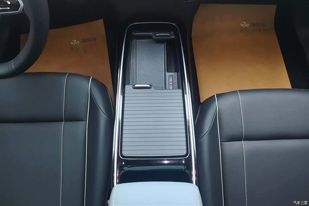 Volkswagen ID.4, 2025 16