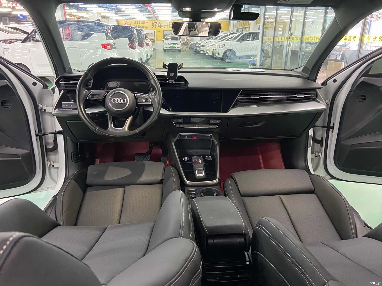 Audi A3, 2022 все фото