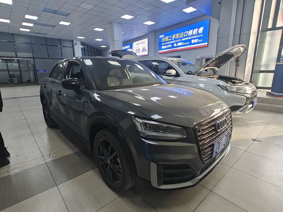 Audi Q2L
