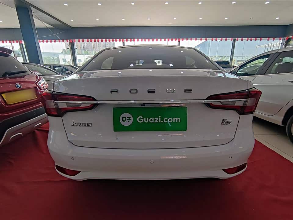 Roewe i5