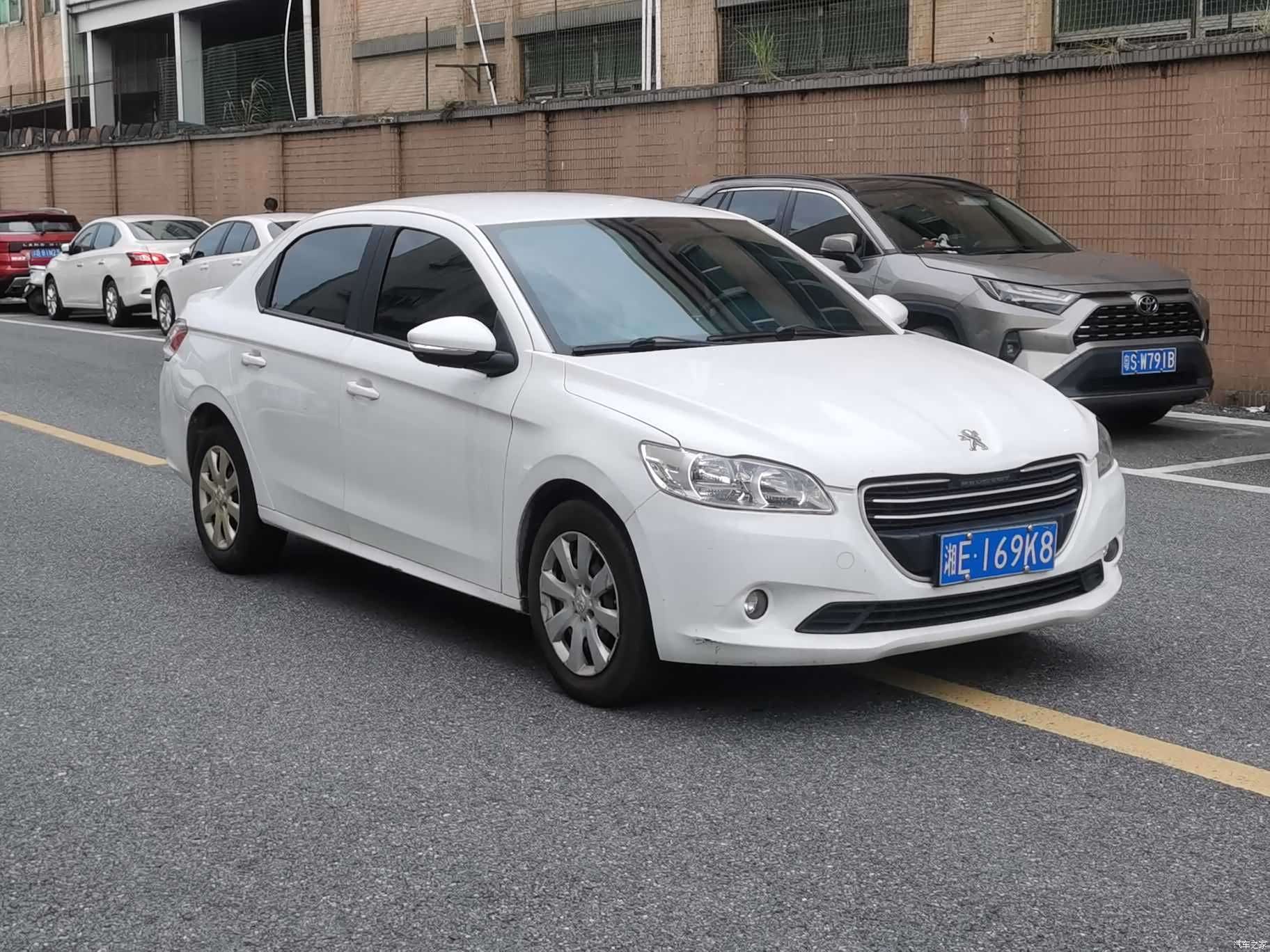 Peugeot 301, 2016 3