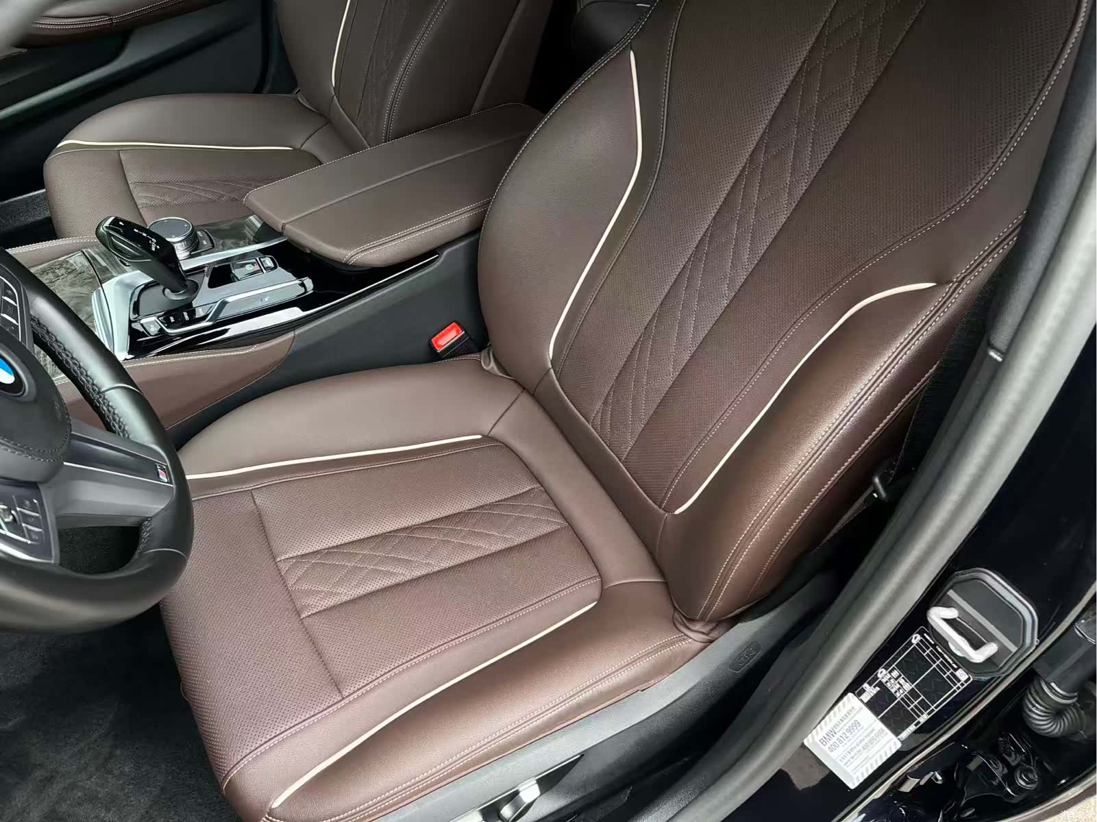 BMW 5 Series, 2023 22