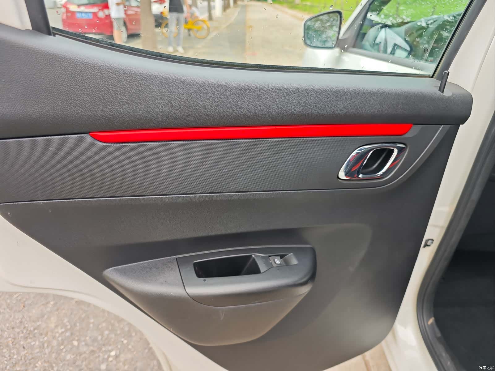 DongFeng EX1, 2022 10