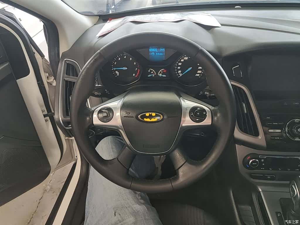 Ford Focus, 2014 11