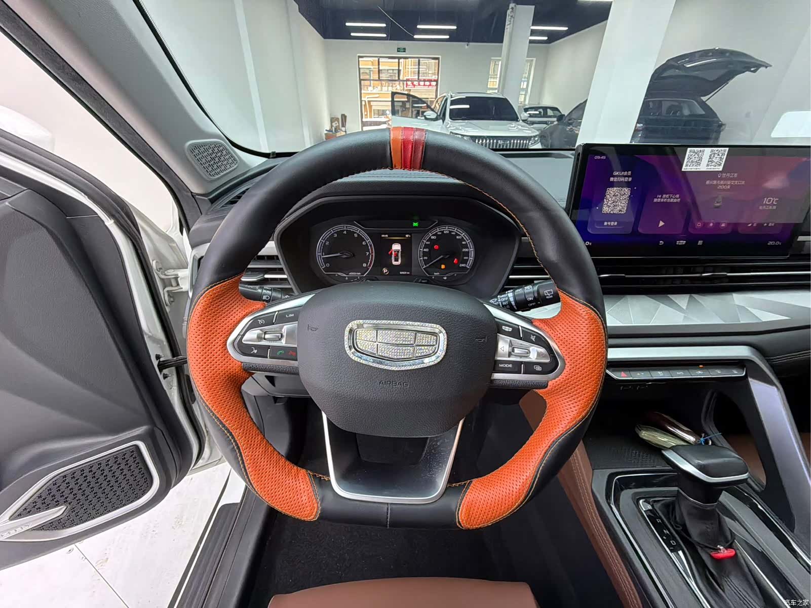 Geely X6, 2022 10