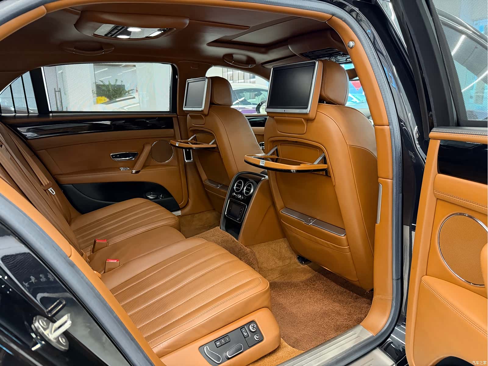 Bentley Flying Spur, 2014 7