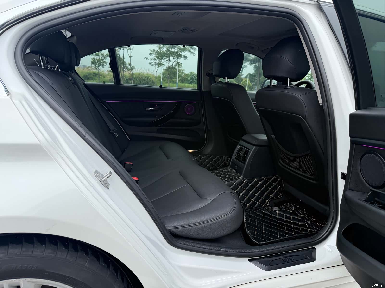 BMW 3 Series, 2016 12