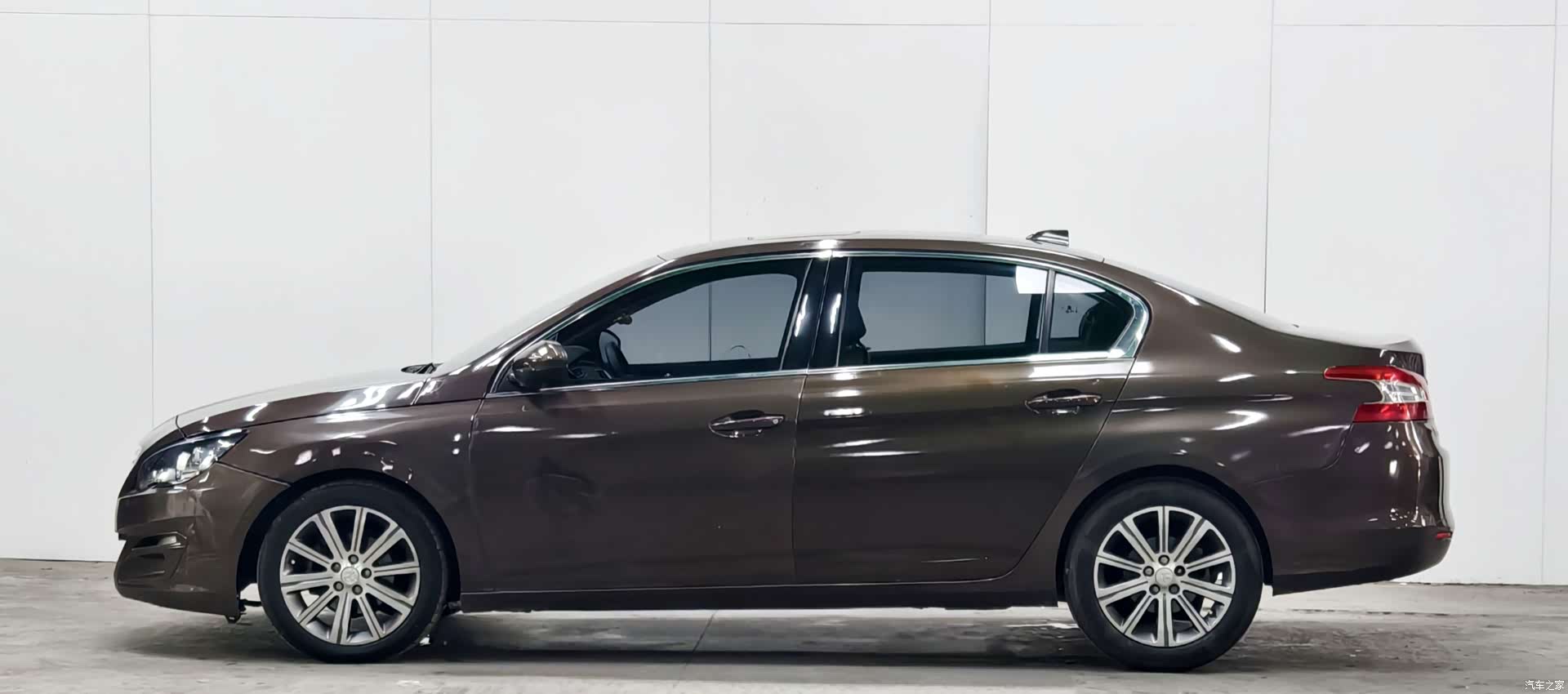 Peugeot 408, 2015 7
