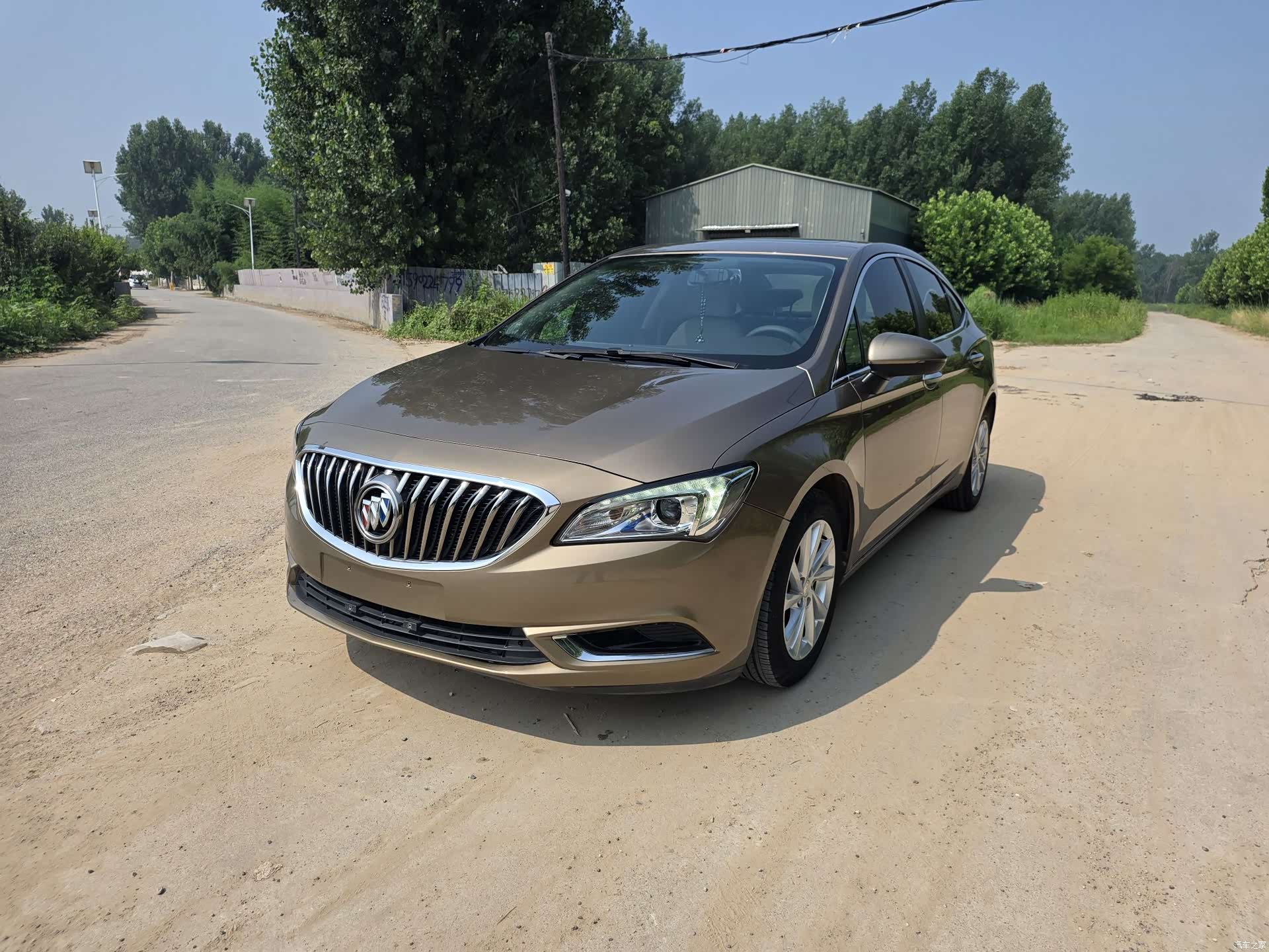 Buick Verano, 2017 1