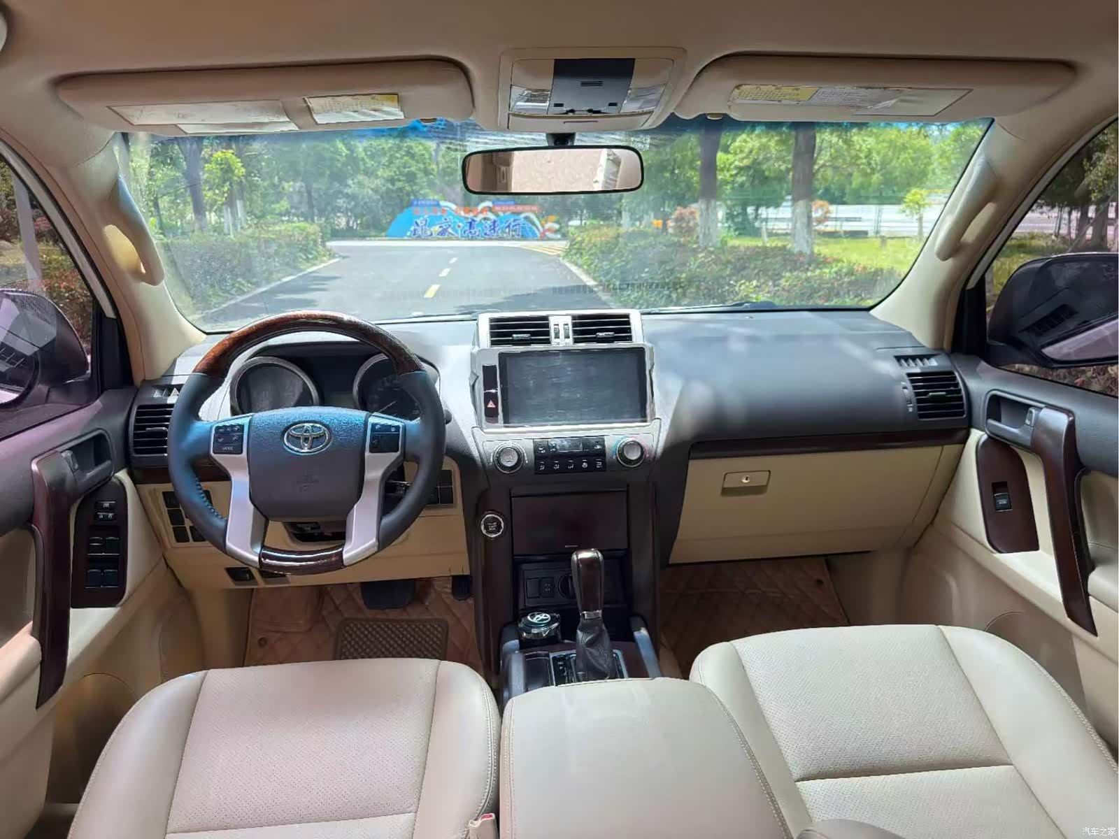 Toyota Prado, 2017 10
