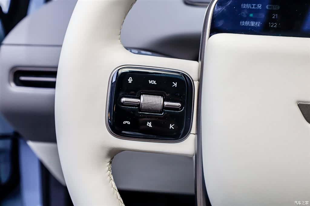 Li Auto i8, 2025 30