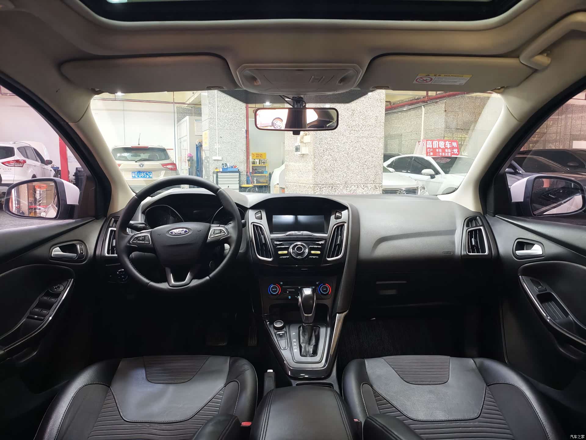 Ford Focus, 2018 все фото