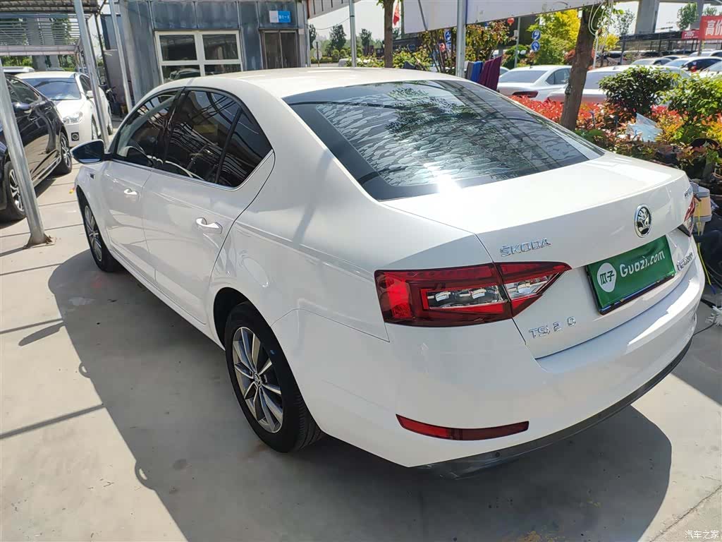 Skoda Octavia, 2018 все фото