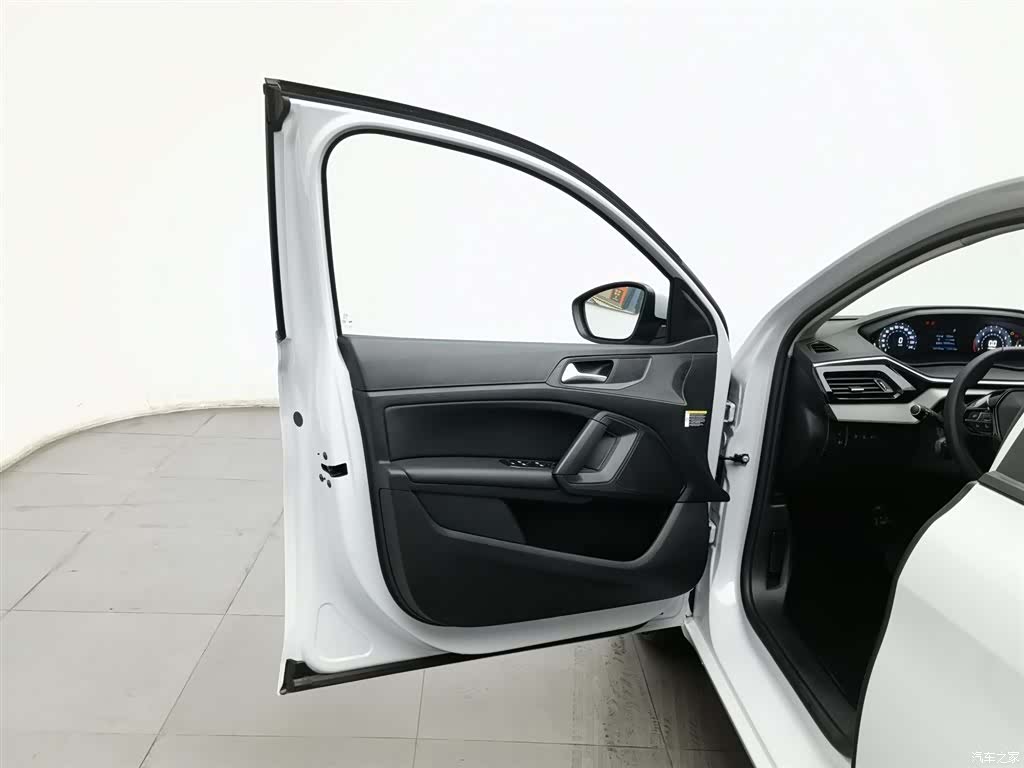 Peugeot 408, 2024 8