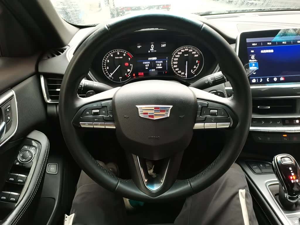 Cadillac CT5, 2022 3