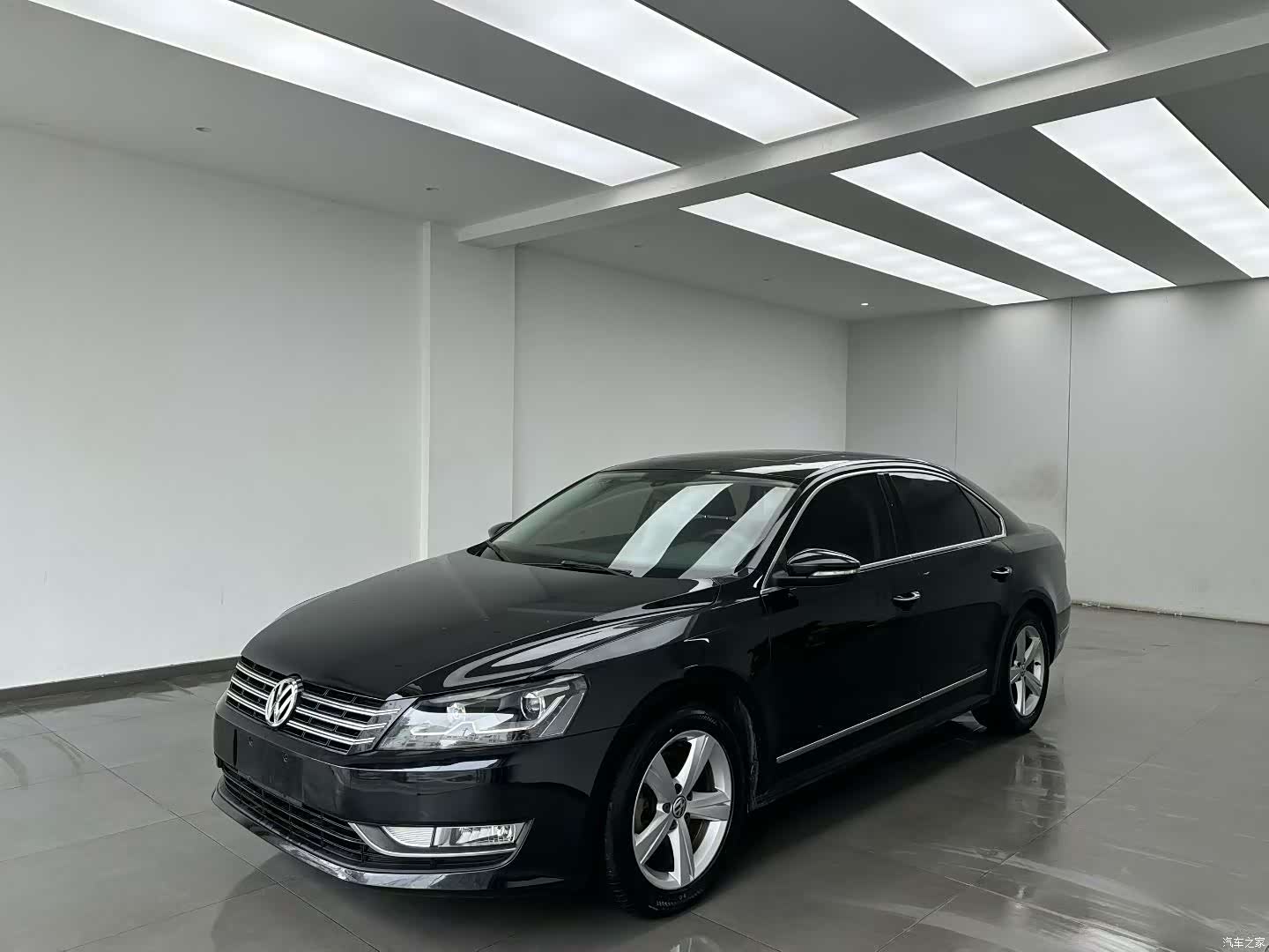 Volkswagen Passat, 2012 1