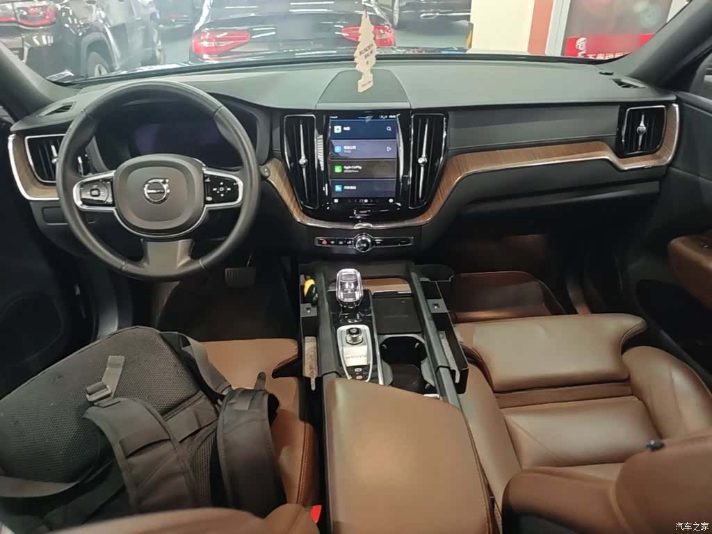 Volvo XC60, 2023 10