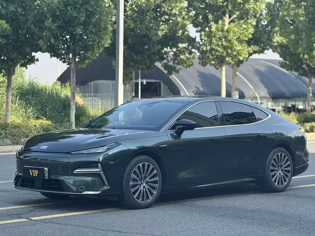 Geely Galaxy Starshine 8