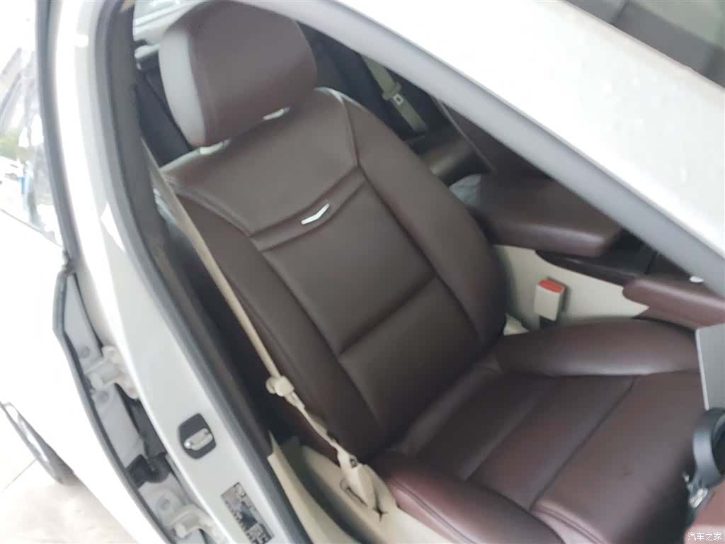 Cadillac XTS, 2015 25