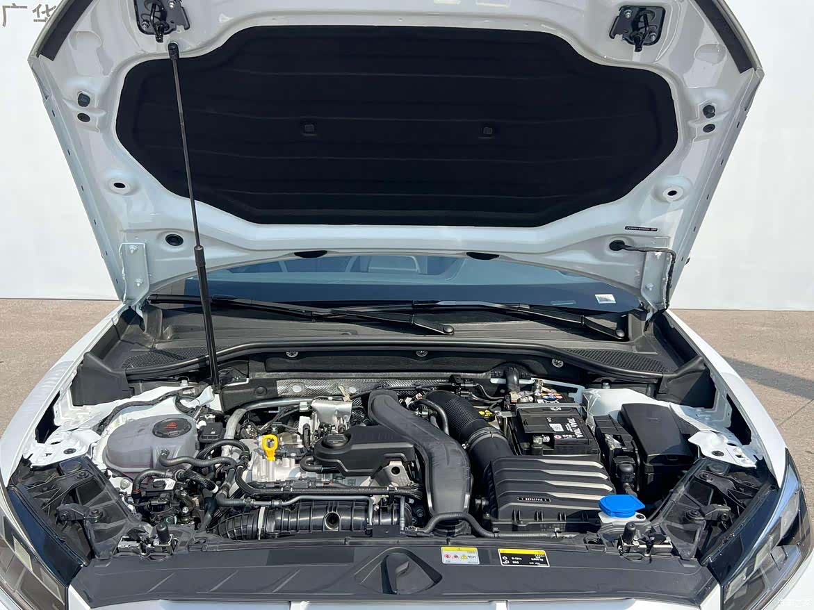 Audi Q2L, 2026 6