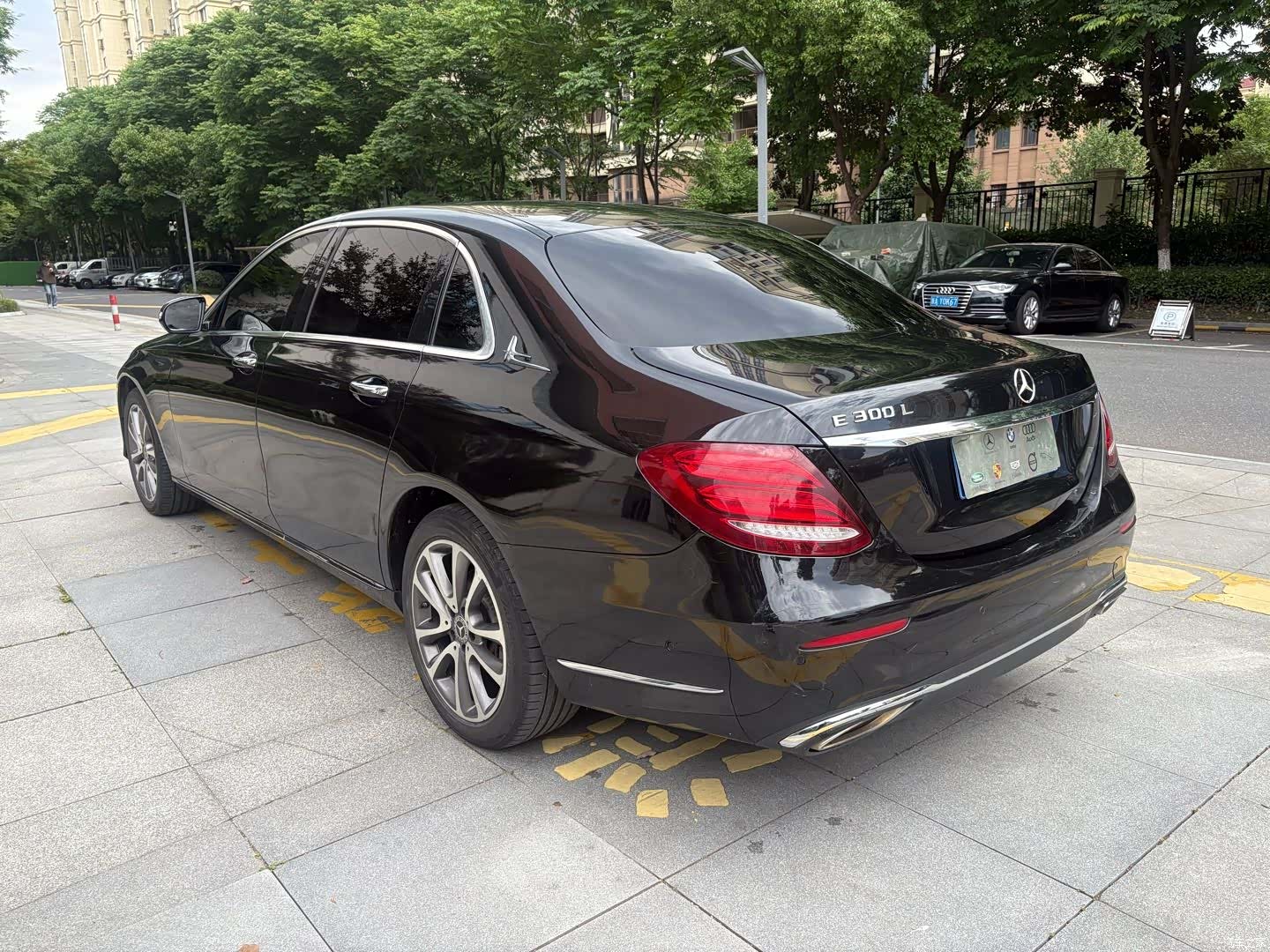 Mercedes-Benz E-Class, 2019 8